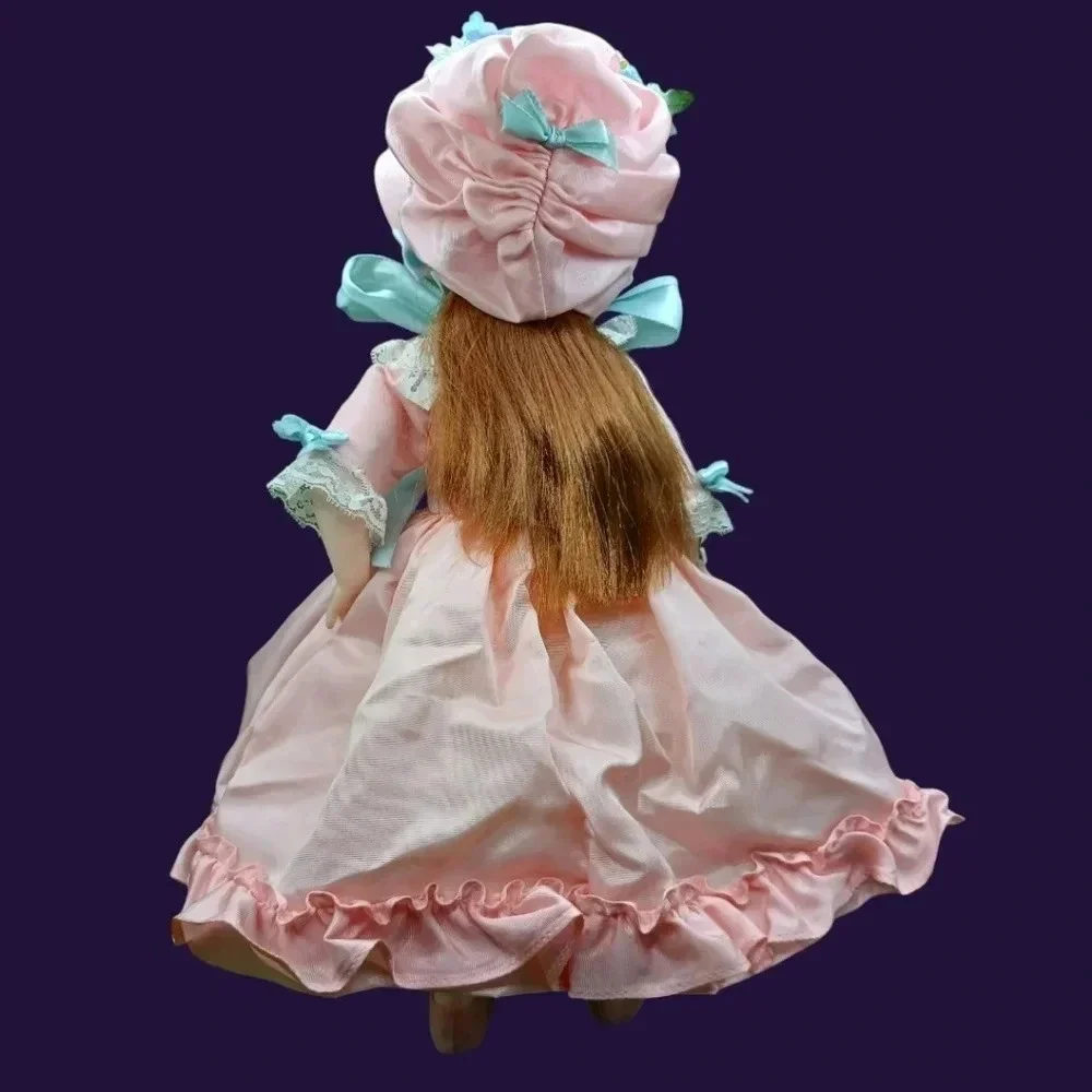 Madame Alexander vintage Lucinda doll 1971